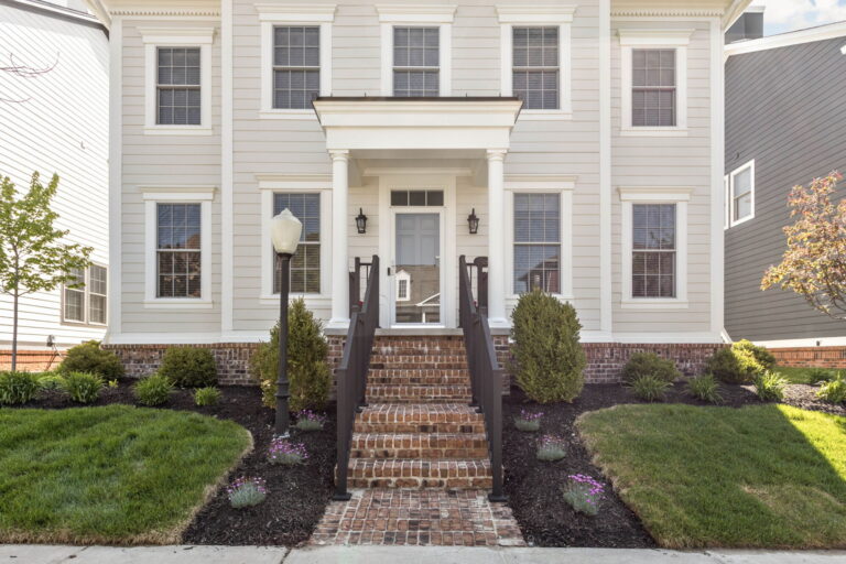 WDR_Exteriors_Moore 1