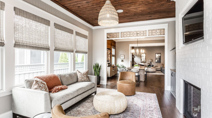 Warm and Inviting Sunroom Retreat