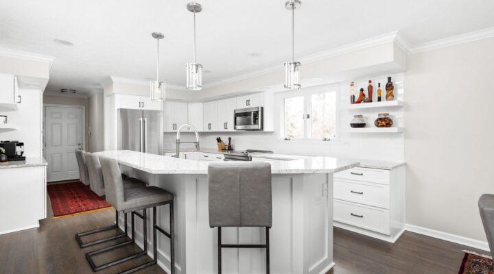 A New Kitchen With More Counter Space and an Expanded Island in Indianapolis