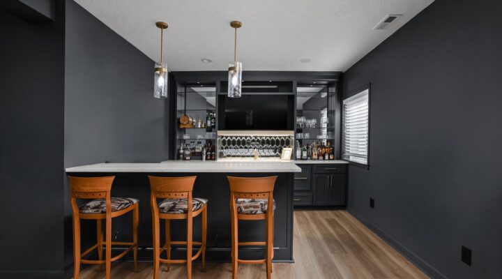 Finished Basement Bar & Built-Ins in Noblesville | Worthington